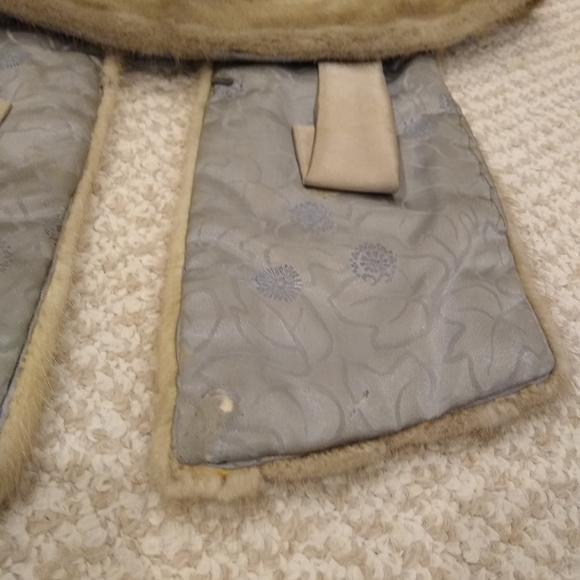 Vintage 1950s Mink Wrap - Picture 9 of 9